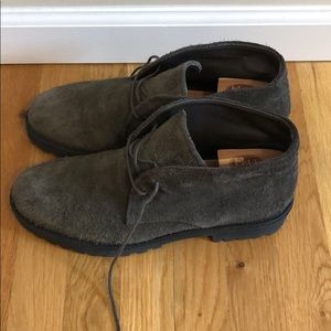 Vince men’s Chukka boots